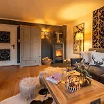 Bucher Apartman *