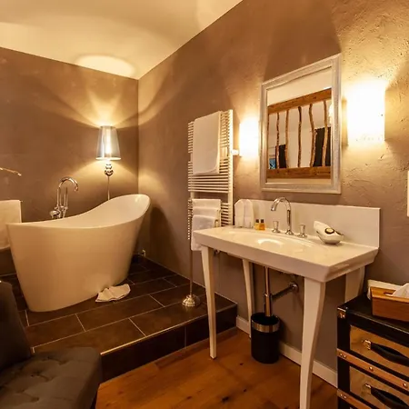 Apartment Bucher